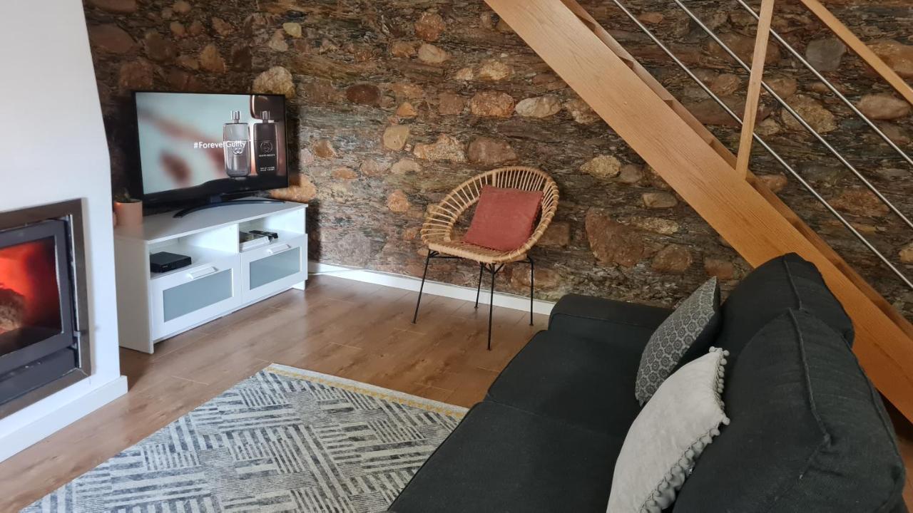 Casa Do Adro Da Igreja Velha Βίλα Janeiro de Cima Εξωτερικό φωτογραφία